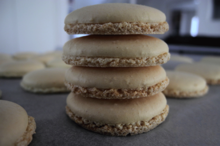 italian meringue macaron shell